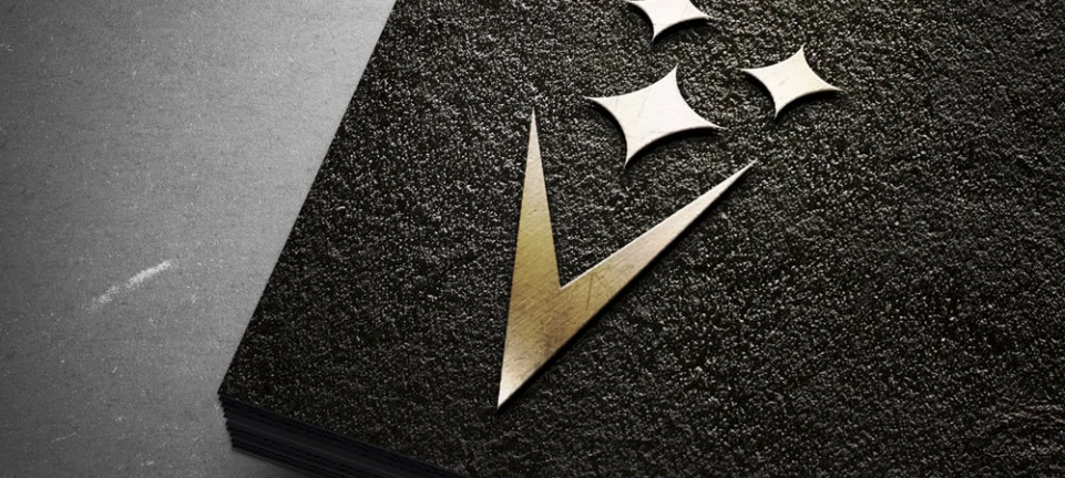 projekt logo w materiałach reklamowych